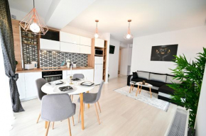 Novus Apartment, Mamaia